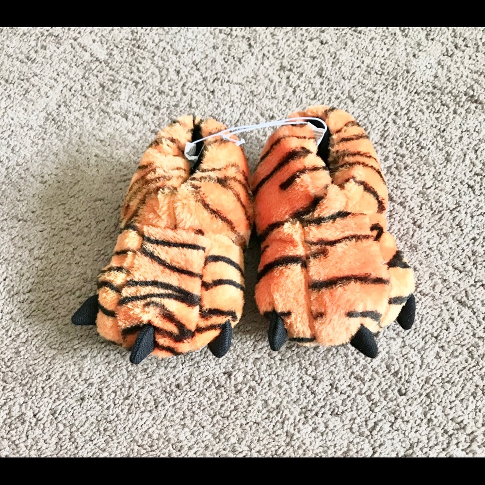 Kids Tiger Paw slippers